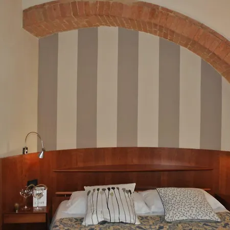 I 2 Archi Nyaraló Siena